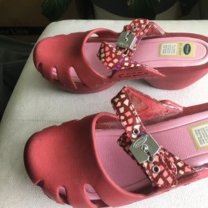 Dr. Scholls Dance  Red rubber wedgies sandals